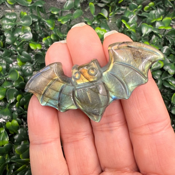 Flashy Labradorite Bat Carving - Picture 4 of 6